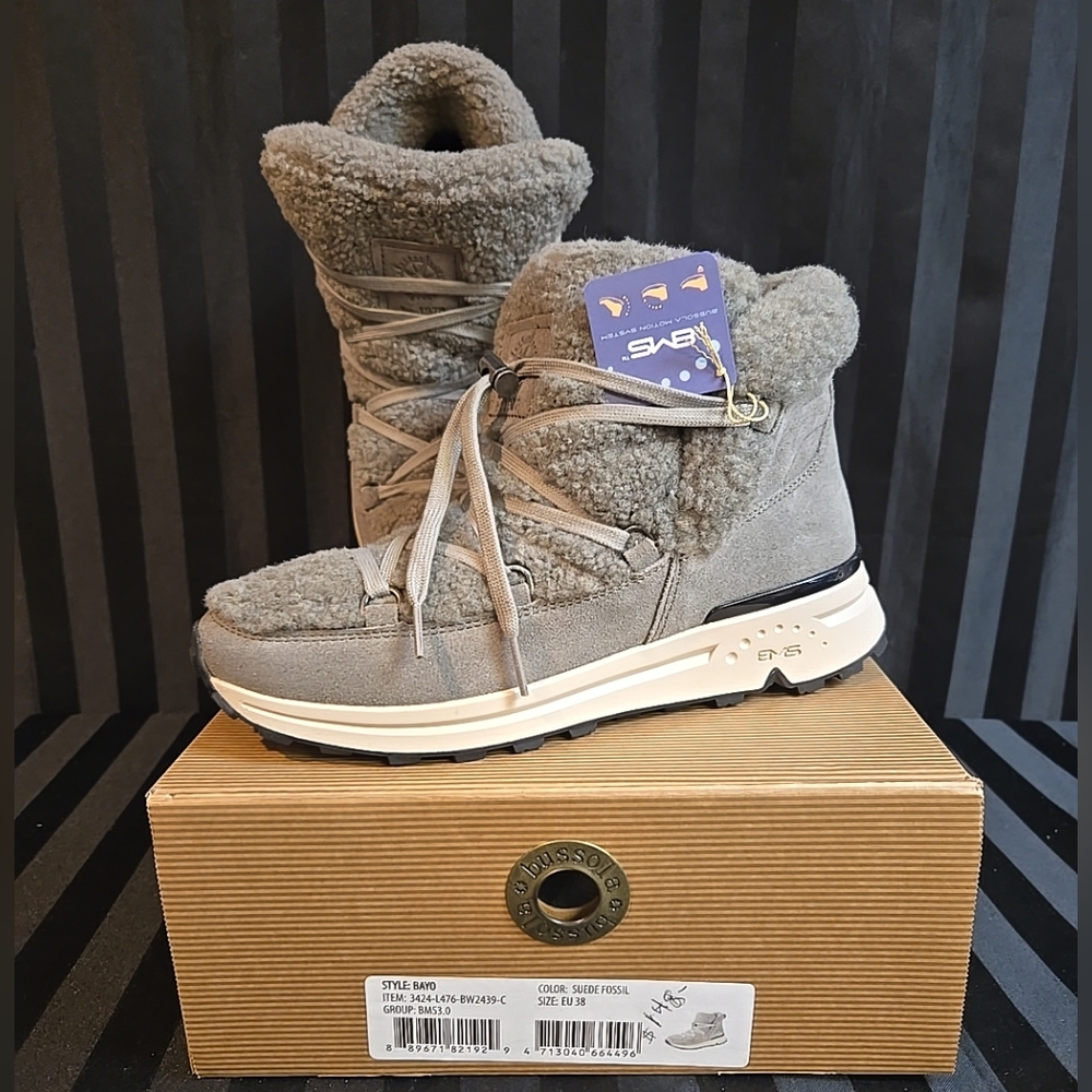 Women's EU 38 Bussola Boots Suede Fossil Gray Color Bayo Style
